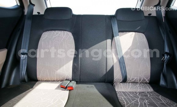 Buy Import Hyundai i10 White Car in Import - Dubai in Hhohho Buy Import Hyundai i10 White Car in Import - Dubai in Hhohho