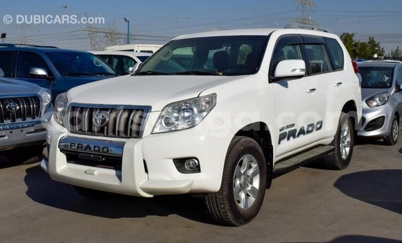 Acheter Import Voiture Toyota Prado Blanc à Import - Dubai, Hhohho Acheter Import Voiture Toyota Prado Blanc à Import - Dubai, Hhohho