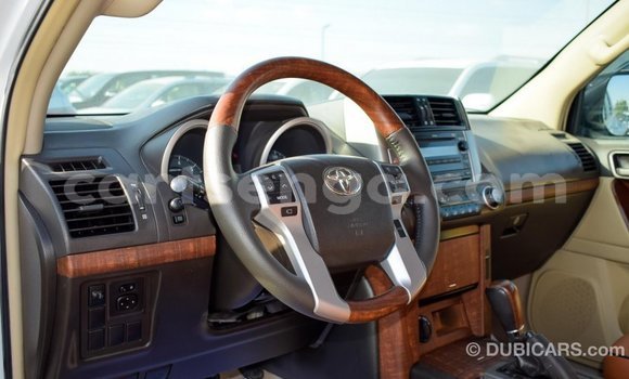 Acheter Import Voiture Toyota Prado Blanc à Import - Dubai, Hhohho Acheter Import Voiture Toyota Prado Blanc à Import - Dubai, Hhohho