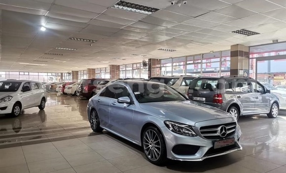 Acheter Occasion Voiture Mercedes‒Benz C-klasse AMG Bleu à Ezulwini, Hhohho