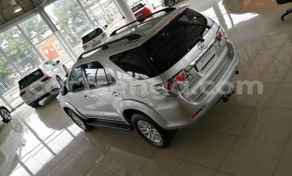 Acheter Occasion Voiture Toyota Fortuner Gris à Ezulwini, Hhohho Acheter Occasion Voiture Toyota Fortuner Gris à Ezulwini, Hhohho