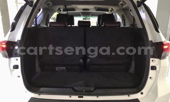 Acheter Occasion Voiture Toyota Fortuner Blanc à Ezulwini, Hhohho Acheter Occasion Voiture Toyota Fortuner Blanc à Ezulwini, Hhohho
