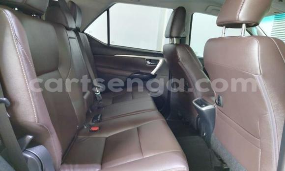 Acheter Occasion Voiture Toyota Fortuner Blanc à Ezulwini, Hhohho Acheter Occasion Voiture Toyota Fortuner Blanc à Ezulwini, Hhohho