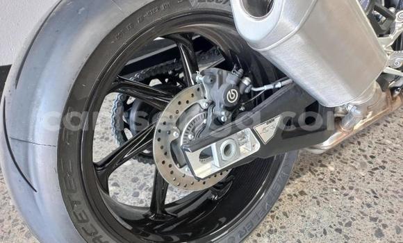 Buy Used BMW S 1000 Other Bike in Bhunya in Manzini Buy Used BMW S 1000 Other Bike in Bhunya in Manzini