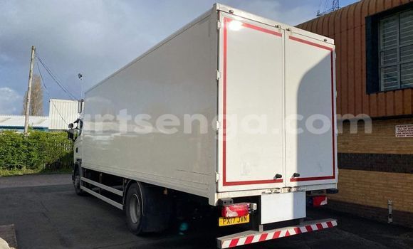 Nunua Ilio tumika Scania R420 White Lori ndani ya Big Bend nchini Wilaya ya Lubombo Nunua Ilio tumika Scania R420 White Lori ndani ya Big Bend nchini Wilaya ya Lubombo