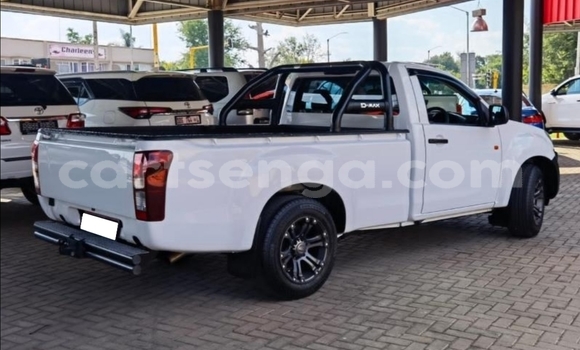 Nunua Ilio tumika Isuzu D–MAX White Gari ndani ya Big Bend nchini Wilaya ya Lubombo Nunua Ilio tumika Isuzu D–MAX White Gari ndani ya Big Bend nchini Wilaya ya Lubombo