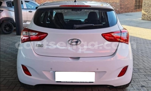 Nunua Ilio tumika Hyundai i30 White Gari ndani ya Tabankulu nchini Wilaya ya Lubombo Nunua Ilio tumika Hyundai i30 White Gari ndani ya Tabankulu nchini Wilaya ya Lubombo