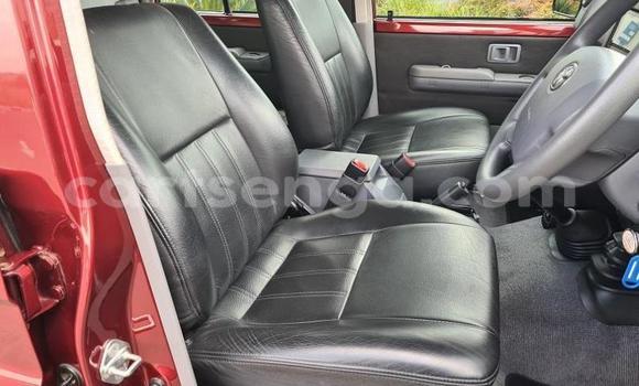 Acheter Occasion Voiture Toyota Land Cruiser Rouge à Ezulwini, Hhohho Acheter Occasion Voiture Toyota Land Cruiser Rouge à Ezulwini, Hhohho