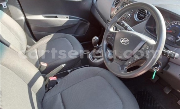 Buy Used Hyundai i10 Red Car in Hlatikulu in Shiselweni District Buy Used Hyundai i10 Red Car in Hlatikulu in Shiselweni District