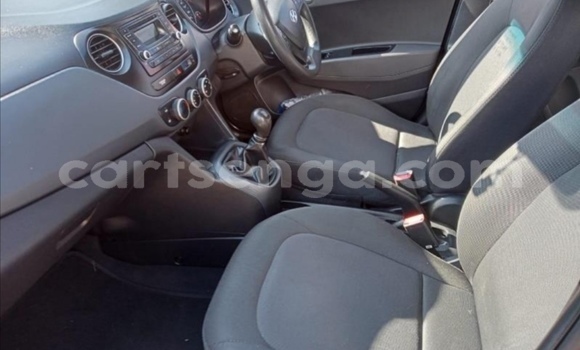 Buy Used Hyundai i10 Red Car in Hlatikulu in Shiselweni District Buy Used Hyundai i10 Red Car in Hlatikulu in Shiselweni District