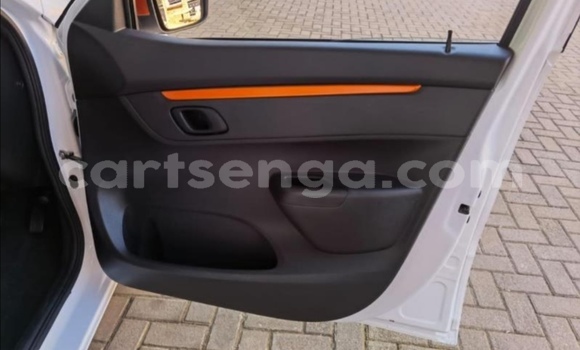 Nunua Ilio tumika Renault KWID White Gari ndani ya Tabankulu nchini Wilaya ya Lubombo Nunua Ilio tumika Renault KWID White Gari ndani ya Tabankulu nchini Wilaya ya Lubombo