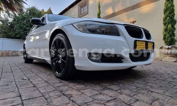 Acheter Occasion Voiture BMW 321 Blanc à Big Bend, Lubombo District Acheter Occasion Voiture BMW 321 Blanc à Big Bend, Lubombo District