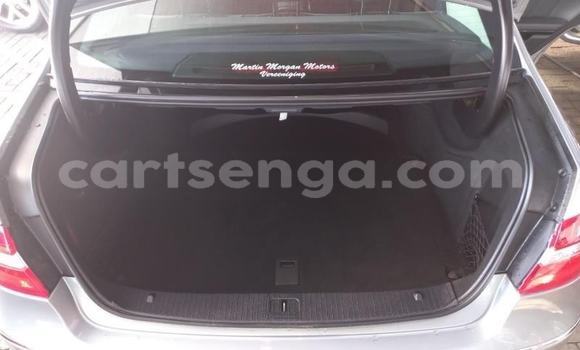 Acheter Occasion Voiture Mercedes-Benz E-Classe Gris à Mbabane, Manzini Acheter Occasion Voiture Mercedes-Benz E-Classe Gris à Mbabane, Manzini