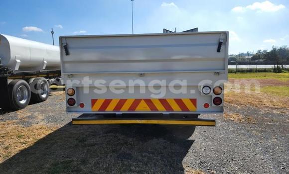 Buy Used Nissan UD White Truck in Big Bend in Lubombo District Buy Used Nissan UD White Truck in Big Bend in Lubombo District
