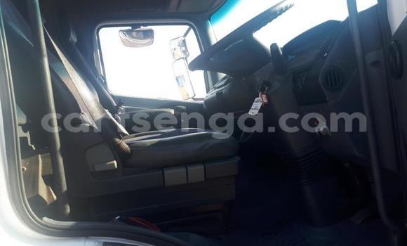 Acheter Occasion Utilitaire Mercedes‒Benz Tipper Blanc à Big Bend, Lubombo District Acheter Occasion Utilitaire Mercedes‒Benz Tipper Blanc à Big Bend, Lubombo District