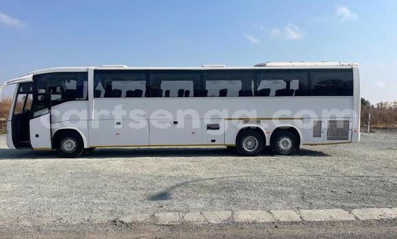 Acheter Occasion Utilitaire Iveco Cargo Blanc à Big Bend, Lubombo District Acheter Occasion Utilitaire Iveco Cargo Blanc à Big Bend, Lubombo District