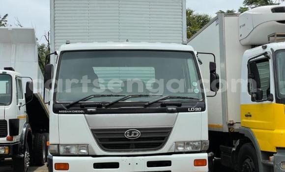 Nunua Ilio tumika Nissan UD White Lori ndani ya Big Bend nchini Wilaya ya Lubombo Nunua Ilio tumika Nissan UD White Lori ndani ya Big Bend nchini Wilaya ya Lubombo