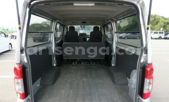 Acheter Occasion Voiture Nissan NV350 Caravan Gris à Big Bend, Lubombo District Acheter Occasion Voiture Nissan NV350 Caravan Gris à Big Bend, Lubombo District