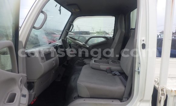 Acheter Occasion Utilitaire Toyota Dyna Blanc à Big Bend, Lubombo District Acheter Occasion Utilitaire Toyota Dyna Blanc à Big Bend, Lubombo District