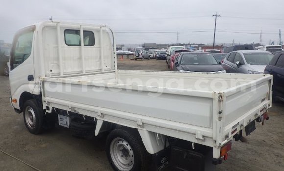 Acheter Occasion Utilitaire Toyota Dyna Blanc à Big Bend, Lubombo District Acheter Occasion Utilitaire Toyota Dyna Blanc à Big Bend, Lubombo District