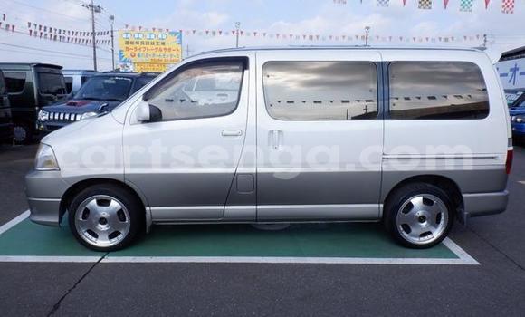 Acheter Occasion Voiture Toyota Granvia Autre à Big Bend, Lubombo District Acheter Occasion Voiture Toyota Granvia Autre à Big Bend, Lubombo District