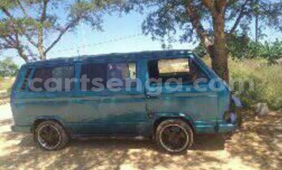 Nunua Ilio tumika Nissan Caravan Blue Gari ndani ya Manzini nchini Manzini Nunua Ilio tumika Nissan Caravan Blue Gari ndani ya Manzini nchini Manzini