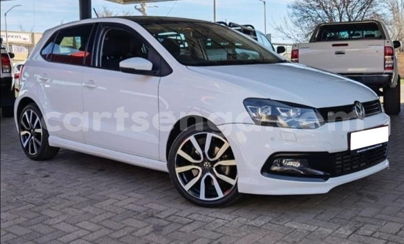 Acheter Occasion Voiture Volkswagen Polo Blanc à Big Bend, Lubombo District Acheter Occasion Voiture Volkswagen Polo Blanc à Big Bend, Lubombo District