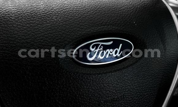 Acheter Occasion Voiture Ford Everest Blanc à Big Bend, Lubombo District Acheter Occasion Voiture Ford Everest Blanc à Big Bend, Lubombo District