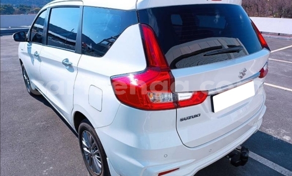Acheter Occasion Voiture Suzuki Ertiga Blanc à Big Bend, Lubombo District Acheter Occasion Voiture Suzuki Ertiga Blanc à Big Bend, Lubombo District