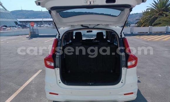 Acheter Occasion Voiture Suzuki Ertiga Blanc à Big Bend, Lubombo District Acheter Occasion Voiture Suzuki Ertiga Blanc à Big Bend, Lubombo District