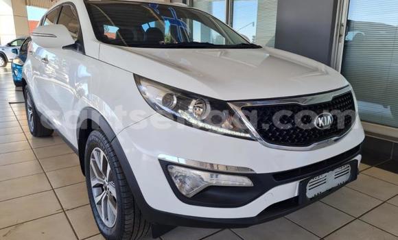 Nunua Ilio tumika Kia Sportage White Gari ndani ya Big Bend nchini Wilaya ya Lubombo