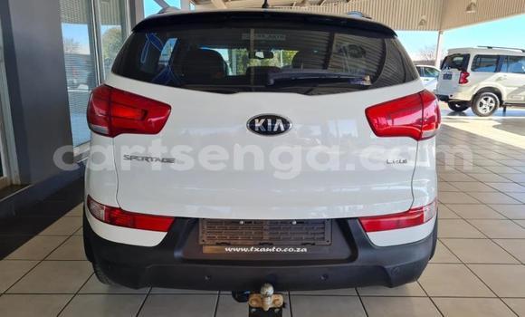 Acheter Occasion Voiture Kia Sportage Blanc à Big Bend, Lubombo District Acheter Occasion Voiture Kia Sportage Blanc à Big Bend, Lubombo District