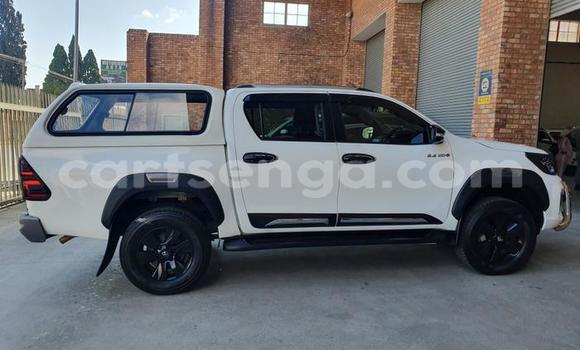 Buy Used Toyota Hilux White Car in Big Bend in Lubombo District Buy Used Toyota Hilux White Car in Big Bend in Lubombo District