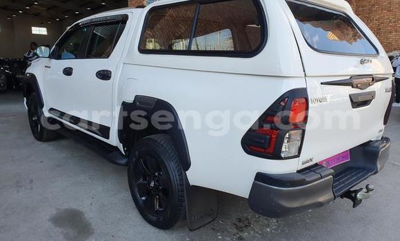 Buy Used Toyota Hilux White Car in Big Bend in Lubombo District Buy Used Toyota Hilux White Car in Big Bend in Lubombo District