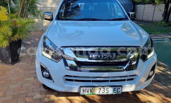 Acheter Occasion Voiture Isuzu KB Blanc à Big Bend, Lubombo District Acheter Occasion Voiture Isuzu KB Blanc à Big Bend, Lubombo District