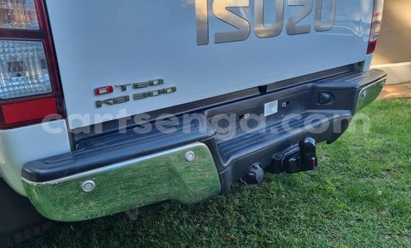 Acheter Occasion Voiture Isuzu KB Blanc à Big Bend, Lubombo District Acheter Occasion Voiture Isuzu KB Blanc à Big Bend, Lubombo District