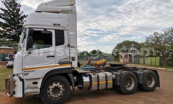 Acheter Occasion Utilitaire Nissan UD Blanc à Big Bend, Lubombo District Acheter Occasion Utilitaire Nissan UD Blanc à Big Bend, Lubombo District
