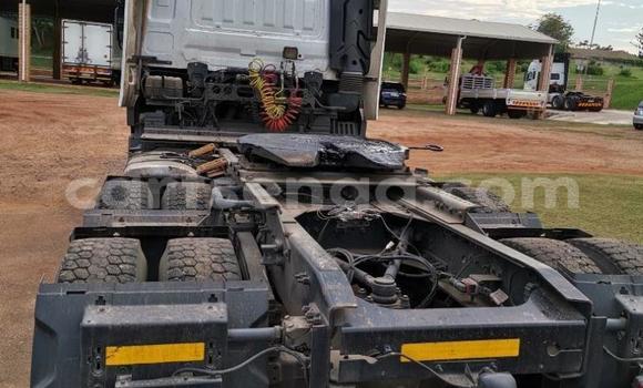 Acheter Occasion Utilitaire Nissan UD Blanc à Big Bend, Lubombo District Acheter Occasion Utilitaire Nissan UD Blanc à Big Bend, Lubombo District