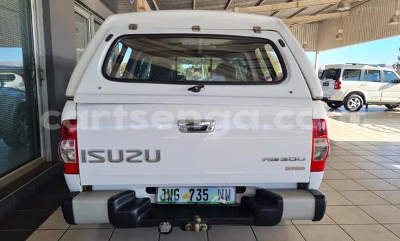Acheter Occasion Voiture Isuzu KB Blanc à Big Bend, Lubombo District Acheter Occasion Voiture Isuzu KB Blanc à Big Bend, Lubombo District