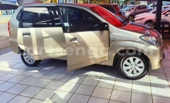 Nunua Ilio tumika Toyota Avanza Silver Gari ndani ya Hlatikulu nchini Wilaya ya Shiselweni Nunua Ilio tumika Toyota Avanza Silver Gari ndani ya Hlatikulu nchini Wilaya ya Shiselweni