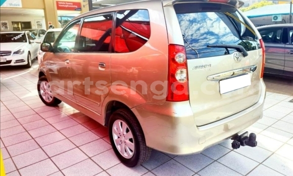 Nunua Ilio tumika Toyota Avanza Silver Gari ndani ya Hlatikulu nchini Wilaya ya Shiselweni Nunua Ilio tumika Toyota Avanza Silver Gari ndani ya Hlatikulu nchini Wilaya ya Shiselweni