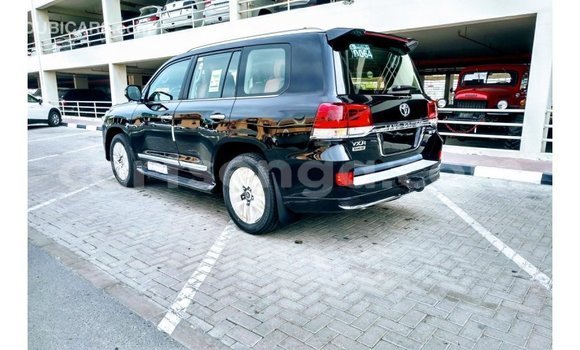 Buy Import Toyota Land Cruiser Black Car in Import - Dubai in Hhohho Buy Import Toyota Land Cruiser Black Car in Import - Dubai in Hhohho