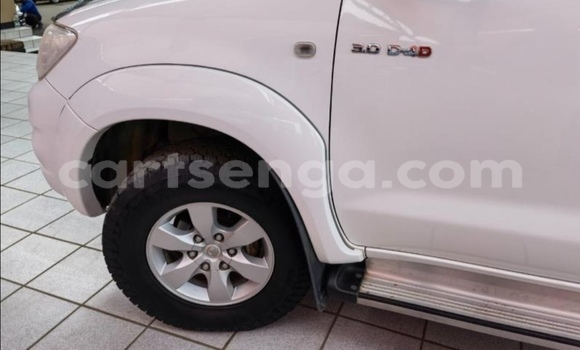 Nunua Ilio tumika Toyota Hilux White Gari ndani ya Big Bend nchini Wilaya ya Lubombo Nunua Ilio tumika Toyota Hilux White Gari ndani ya Big Bend nchini Wilaya ya Lubombo