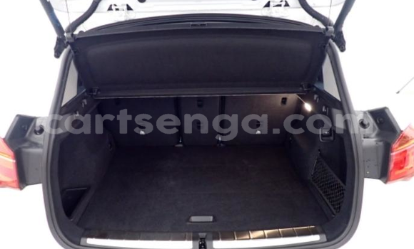 Nunua Ilio tumika BMW X1 White Gari ndani ya Big Bend nchini Wilaya ya Lubombo Nunua Ilio tumika BMW X1 White Gari ndani ya Big Bend nchini Wilaya ya Lubombo