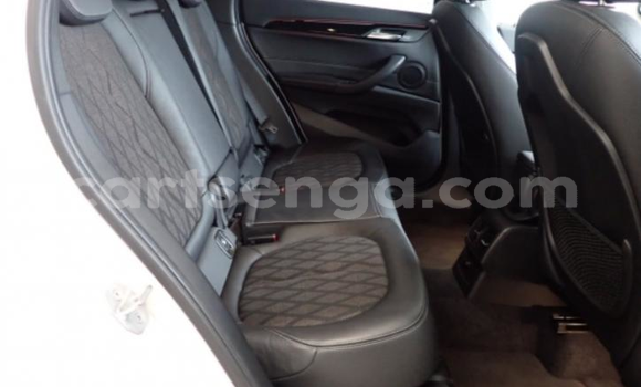 Nunua Ilio tumika BMW X1 White Gari ndani ya Big Bend nchini Wilaya ya Lubombo Nunua Ilio tumika BMW X1 White Gari ndani ya Big Bend nchini Wilaya ya Lubombo