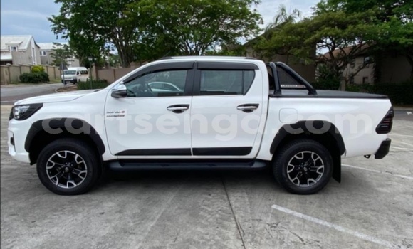 Nunua Ilio tumika Toyota Hilux White Gari ndani ya Big Bend nchini Wilaya ya Lubombo Nunua Ilio tumika Toyota Hilux White Gari ndani ya Big Bend nchini Wilaya ya Lubombo