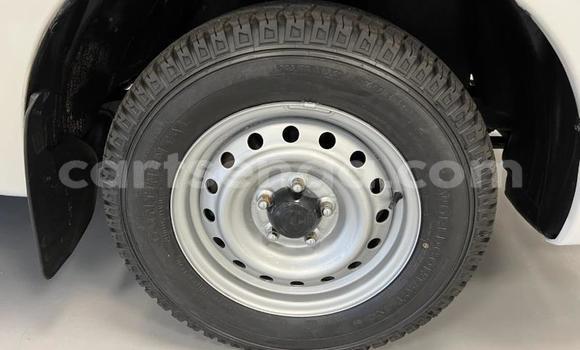 Buy Used Toyota Hilux White Car in Ezulwini in Hhohho Buy Used Toyota Hilux White Car in Ezulwini in Hhohho