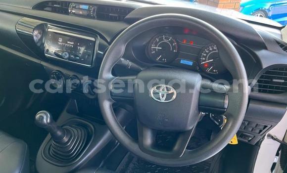 Buy Used Toyota Hilux White Car in Ezulwini in Hhohho Buy Used Toyota Hilux White Car in Ezulwini in Hhohho