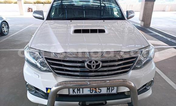 Buy Used Toyota Fortuner White Car in Ezulwini in Hhohho Buy Used Toyota Fortuner White Car in Ezulwini in Hhohho
