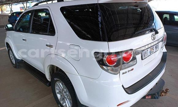 Buy Used Toyota Fortuner White Car in Ezulwini in Hhohho Buy Used Toyota Fortuner White Car in Ezulwini in Hhohho